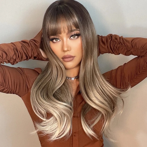 Perruque Longue Ondulée avec frange